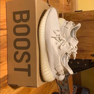 Yezzy 350 boost cream size 11.5